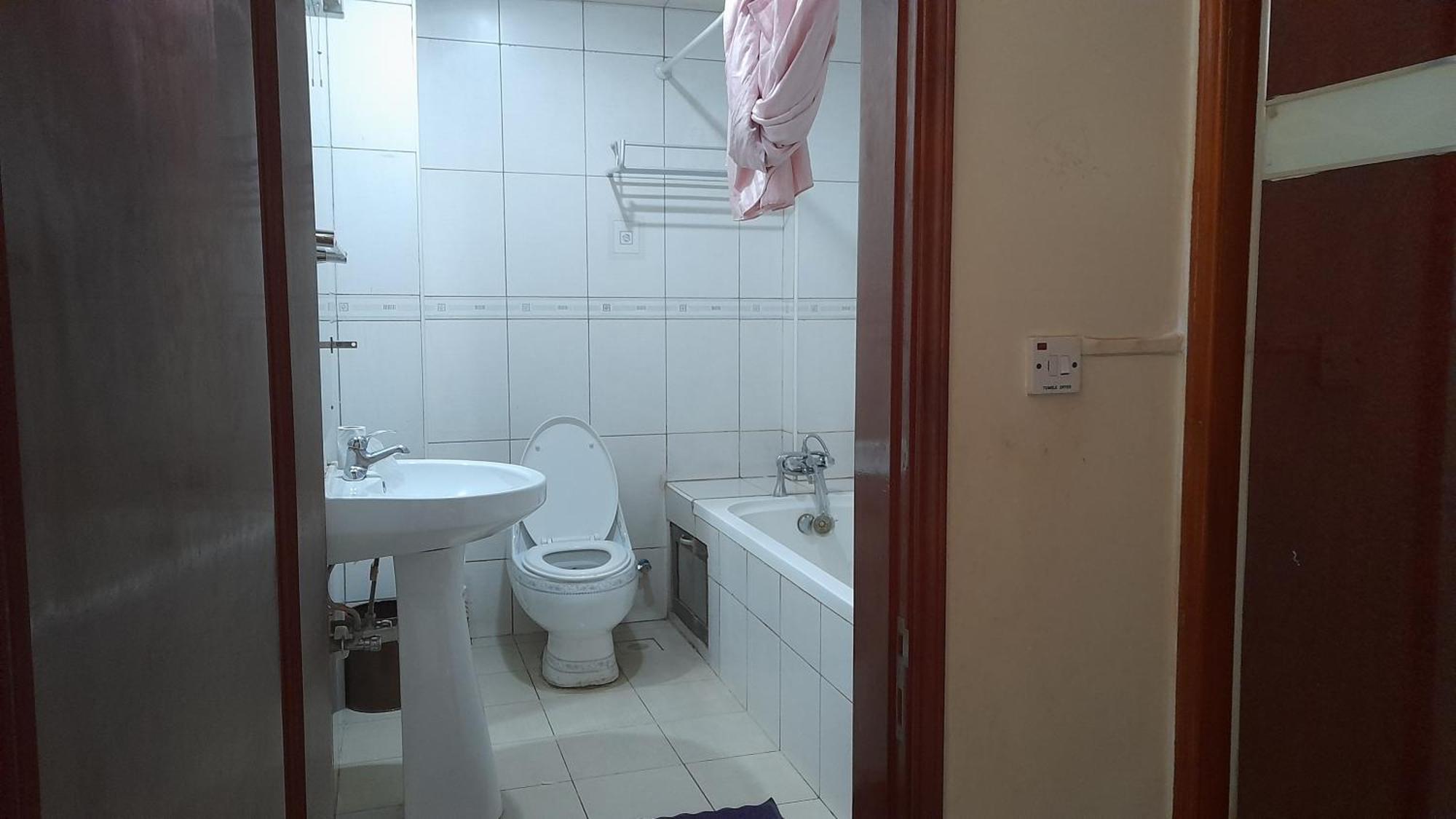 New Jbk Hotel Кампала Екстер'єр фото