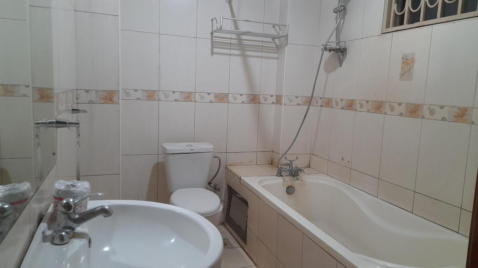 New Jbk Hotel Кампала Екстер'єр фото